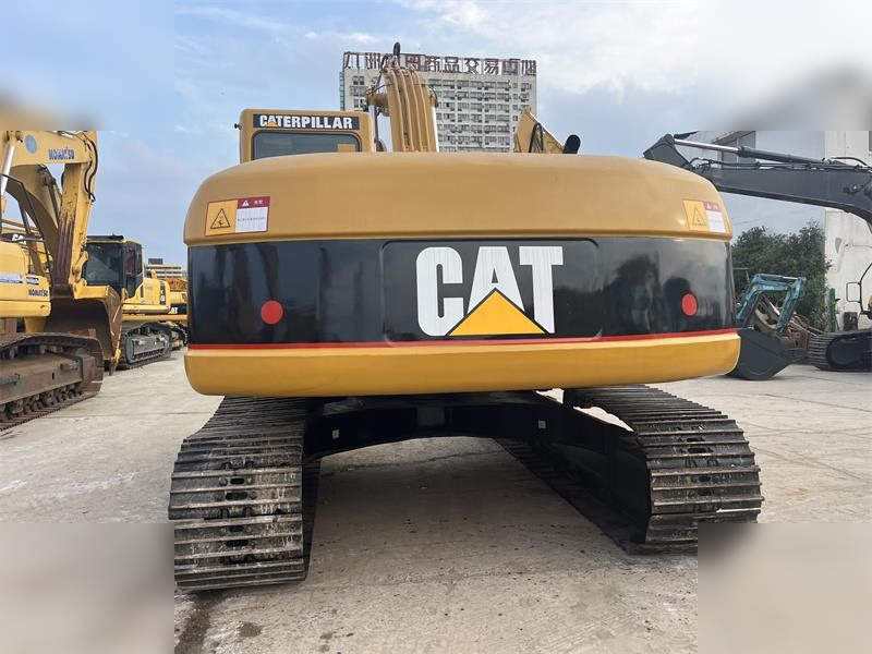 CATERPILLAR 320CL - Pelle sur chenille: photos 4 CATERPILLAR 320CL - Pelle sur chenille: photos 4