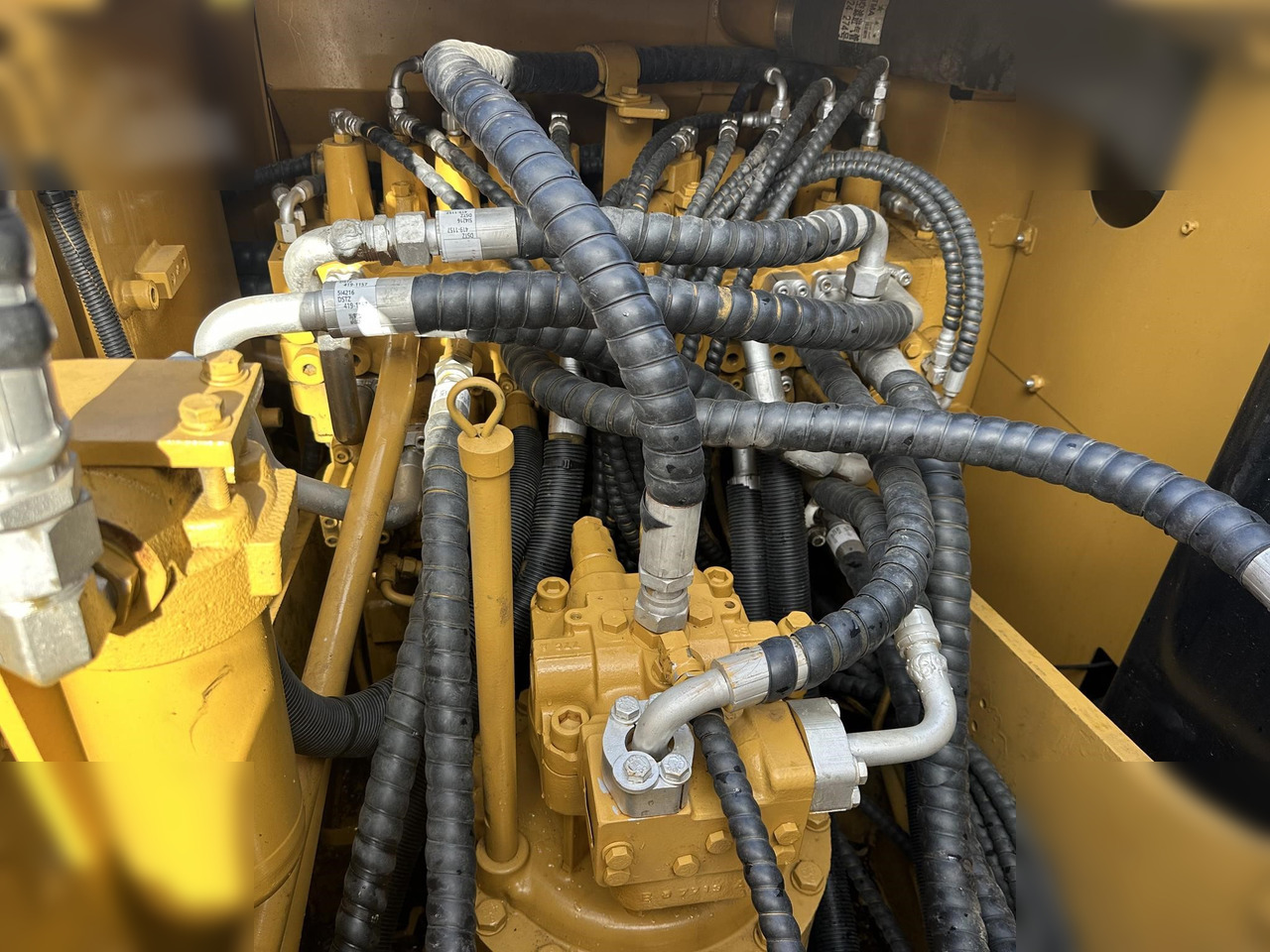 CATERPILLAR 320D - Pelle sur chenille: photos 3 CATERPILLAR 320D - Pelle sur chenille: photos 3