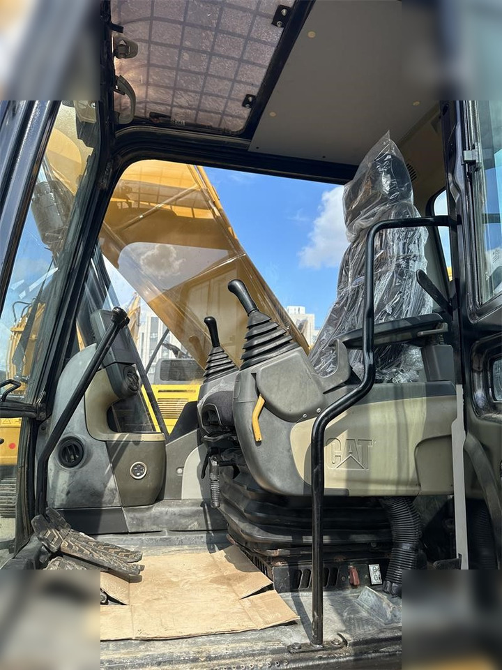 Pelle sur chenille CATERPILLAR 320D: photos 9