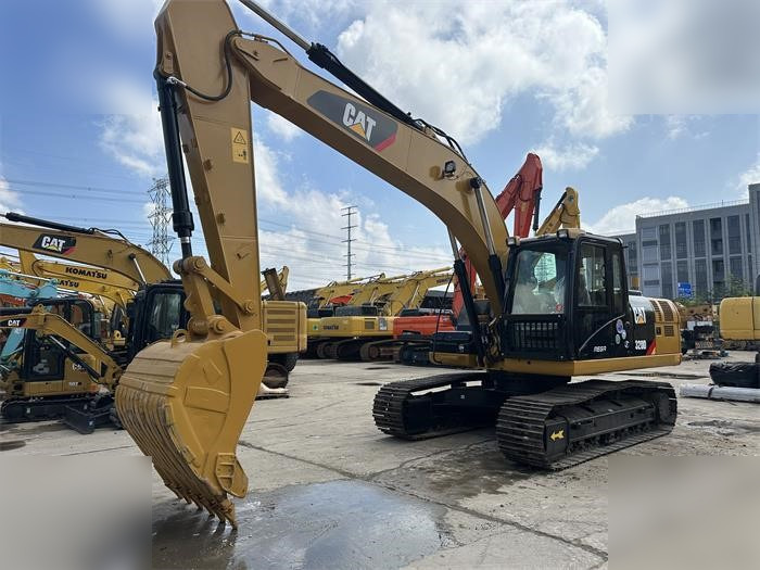CATERPILLAR 320D - Pelle sur chenille: photos 5 CATERPILLAR 320D - Pelle sur chenille: photos 5
