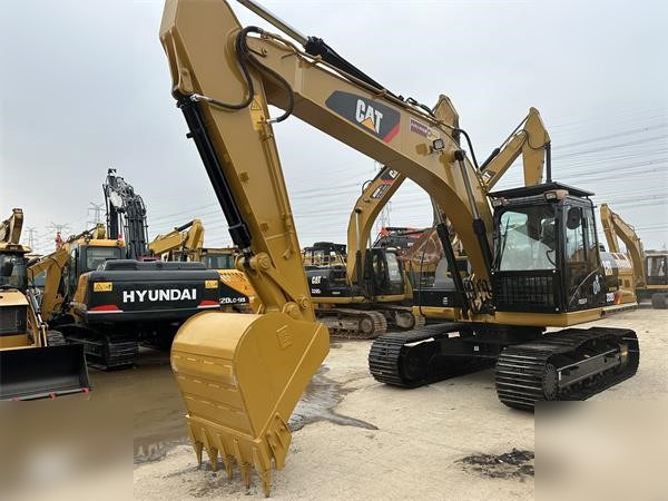 CATERPILLAR 320D2 - Pelle sur chenille: photos 1 CATERPILLAR 320D2 - Pelle sur chenille: photos 1