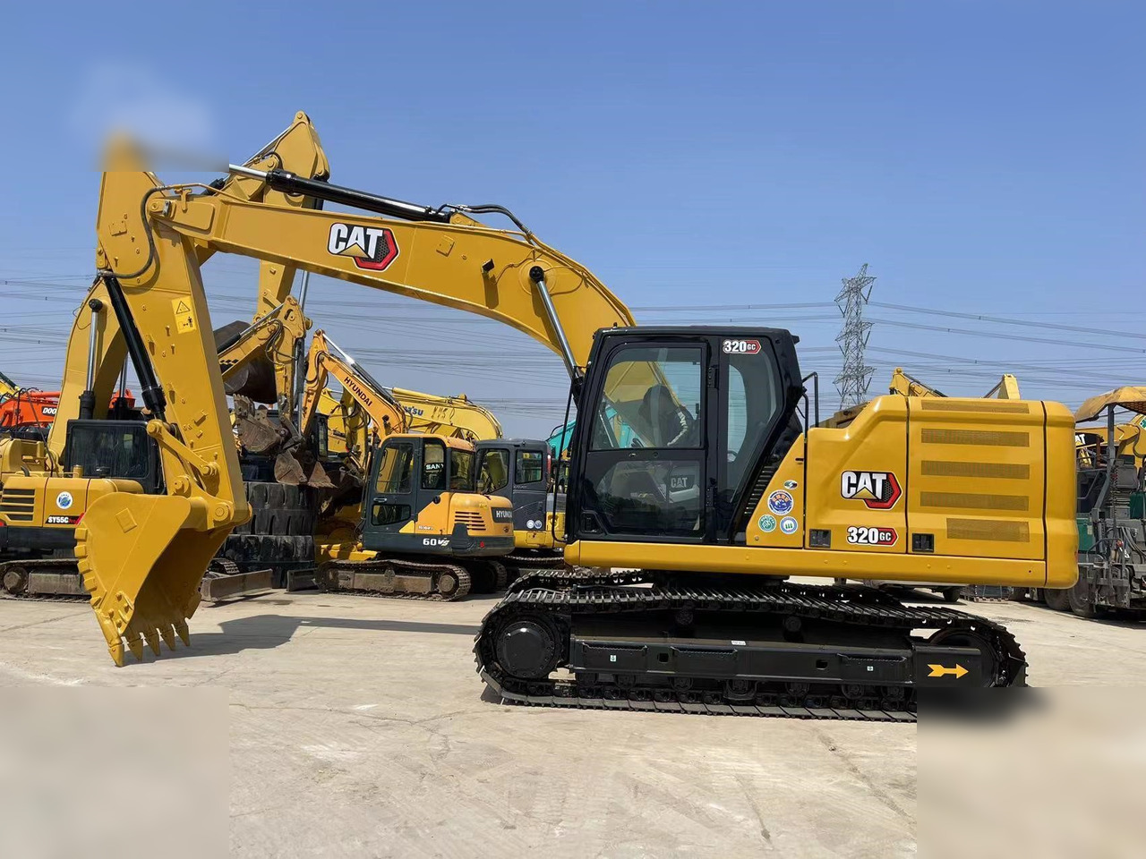 CATERPILLAR 320GC - Pelle sur chenille: photos 1 CATERPILLAR 320GC - Pelle sur chenille: photos 1
