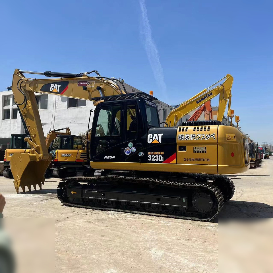 CATERPILLAR 323DL - Pelle sur chenille: photos 2 CATERPILLAR 323DL - Pelle sur chenille: photos 2