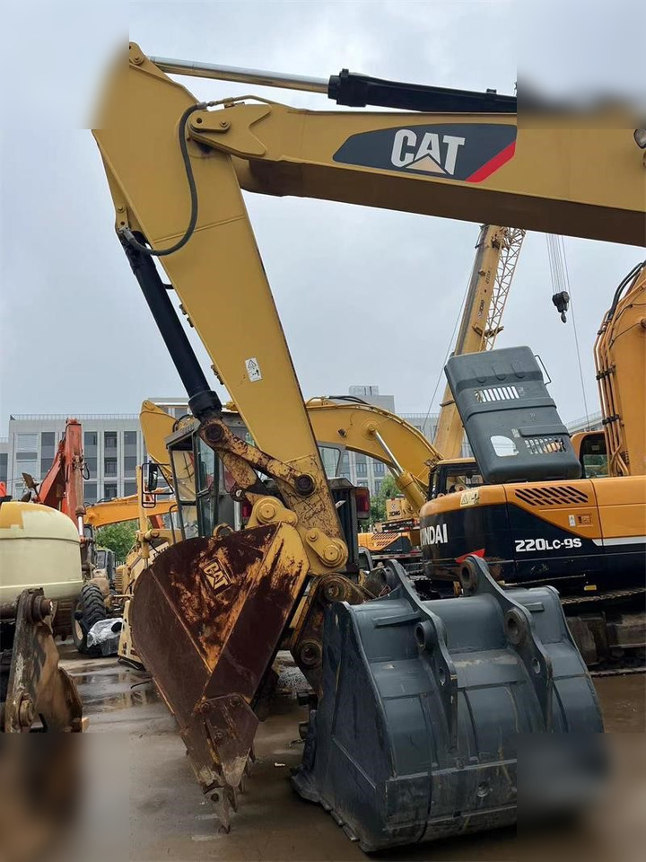 CATERPILLAR 329D - Pelle sur chenille: photos 5 CATERPILLAR 329D - Pelle sur chenille: photos 5