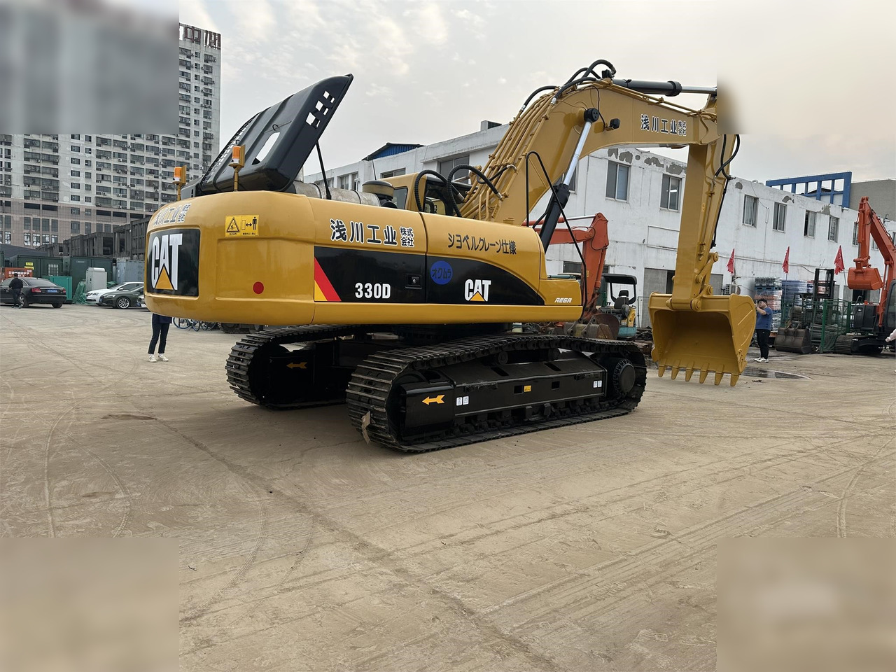 CATERPILLAR 330D - Pelle sur chenille: photos 4 CATERPILLAR 330D - Pelle sur chenille: photos 4