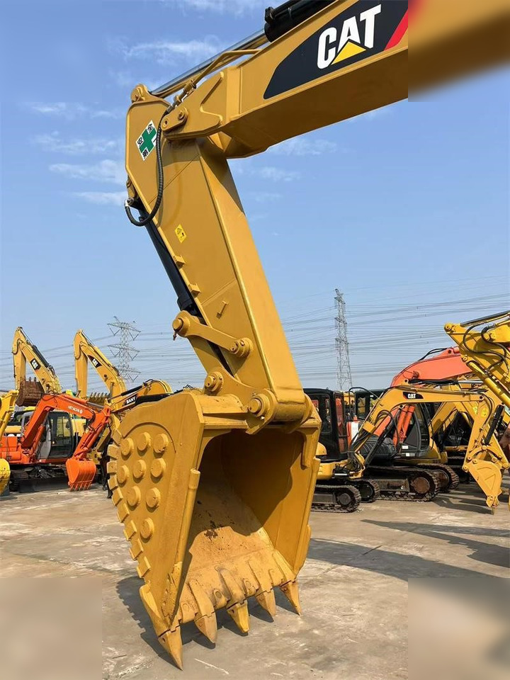 CATERPILLAR 330D - Pelle sur chenille: photos 5 CATERPILLAR 330D - Pelle sur chenille: photos 5