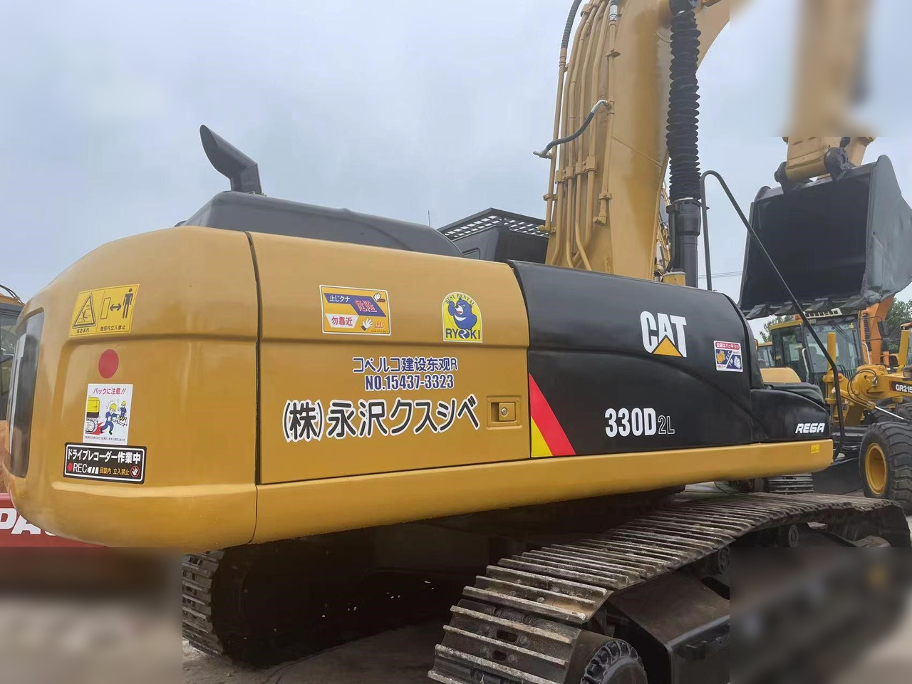 CATERPILLAR 330D2 - Pelle sur chenille: photos 2 CATERPILLAR 330D2 - Pelle sur chenille: photos 2