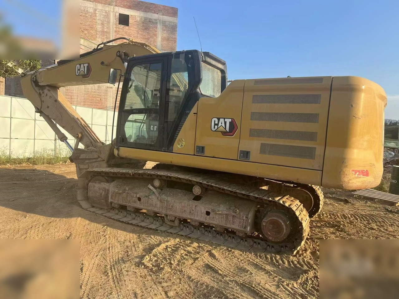 CATERPILLAR 330GC - Pelle sur chenille: photos 4 CATERPILLAR 330GC - Pelle sur chenille: photos 4
