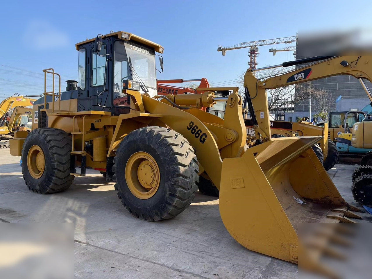 CATERPILLAR 966G - Chargeuse sur pneus: photos 1 CATERPILLAR 966G - Chargeuse sur pneus: photos 1