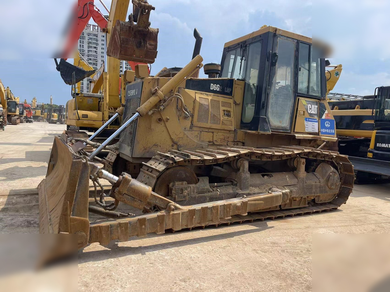 CATERPILLAR D6G - Bulldozer: photos 2 CATERPILLAR D6G - Bulldozer: photos 2