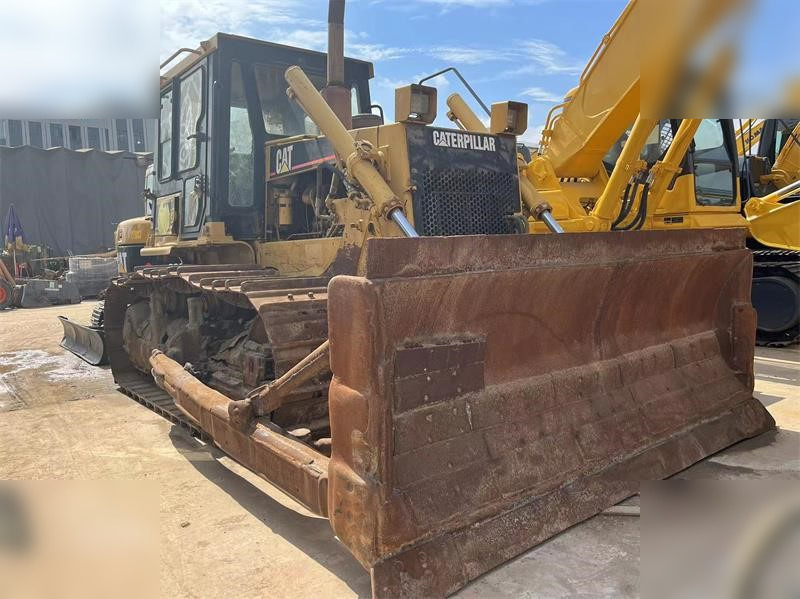 CATERPILLAR D6G - Bulldozer: photos 2 CATERPILLAR D6G - Bulldozer: photos 2