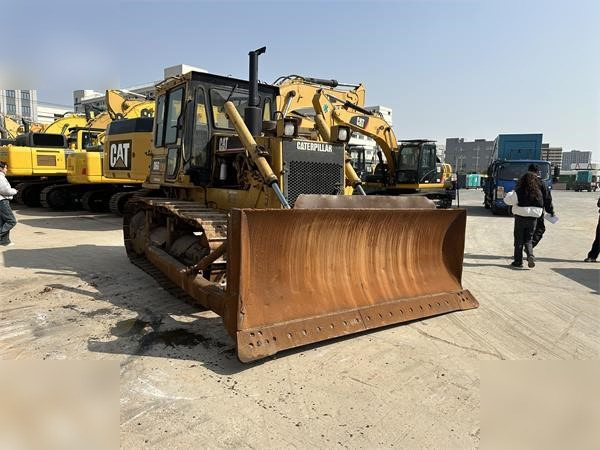 CATERPILLAR D6G - Bulldozer: photos 4 CATERPILLAR D6G - Bulldozer: photos 4