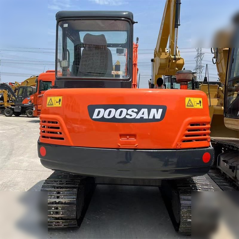 DOOSAN DH55-V - Mini pelle: photos 5 DOOSAN DH55-V - Mini pelle: photos 5