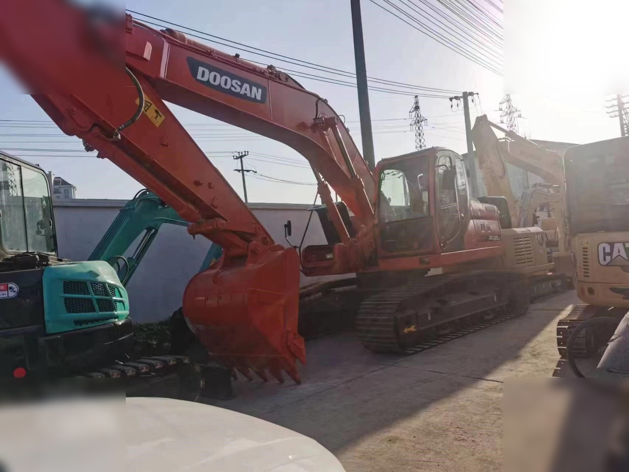 DOOSAN DX225 LC-5 - Pelle sur chenille: photos 3 DOOSAN DX225 LC-5 - Pelle sur chenille: photos 3