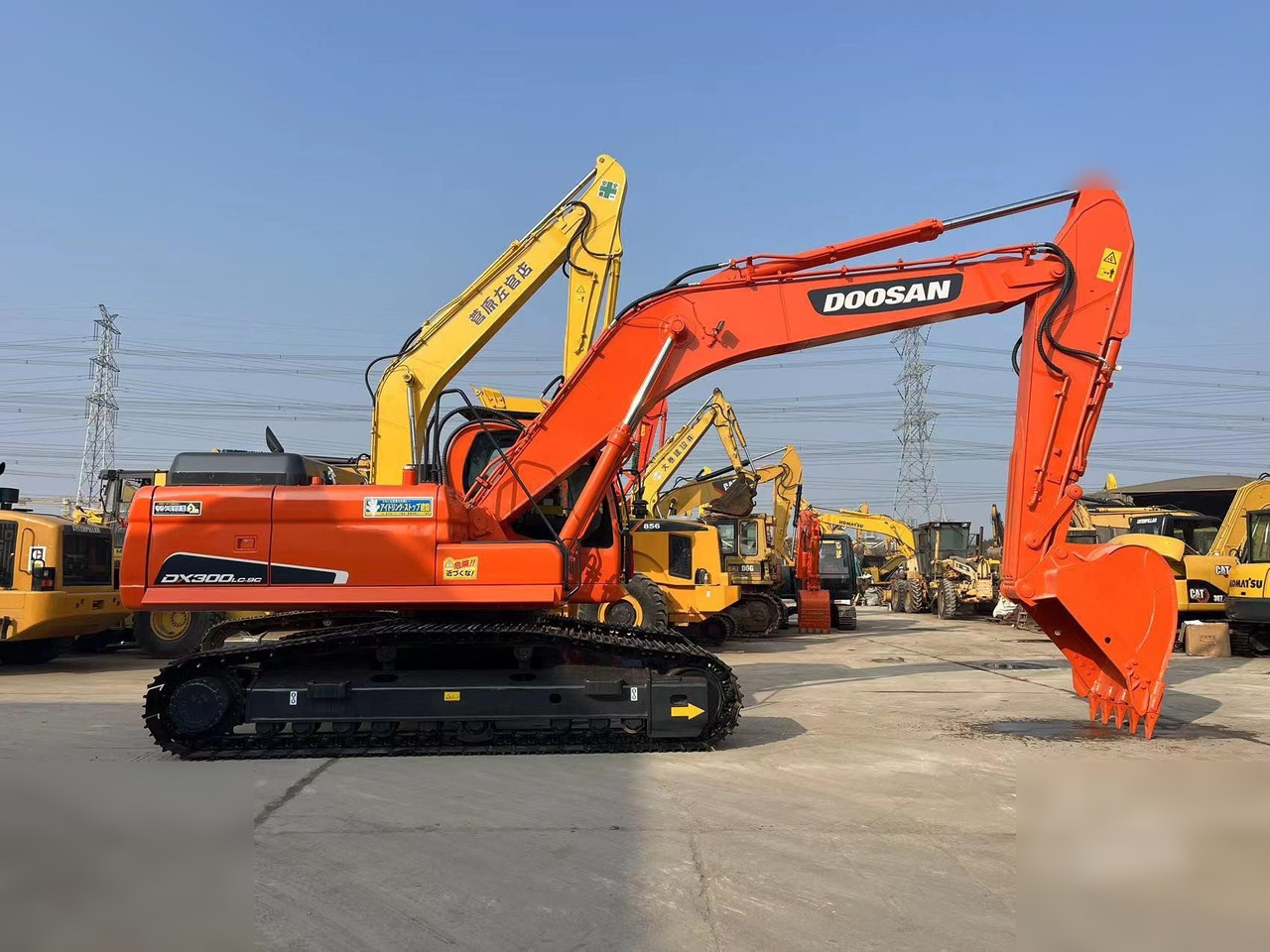 DOOSAN DX300 LC-9C - Pelle sur chenille: photos 2 DOOSAN DX300 LC-9C - Pelle sur chenille: photos 2