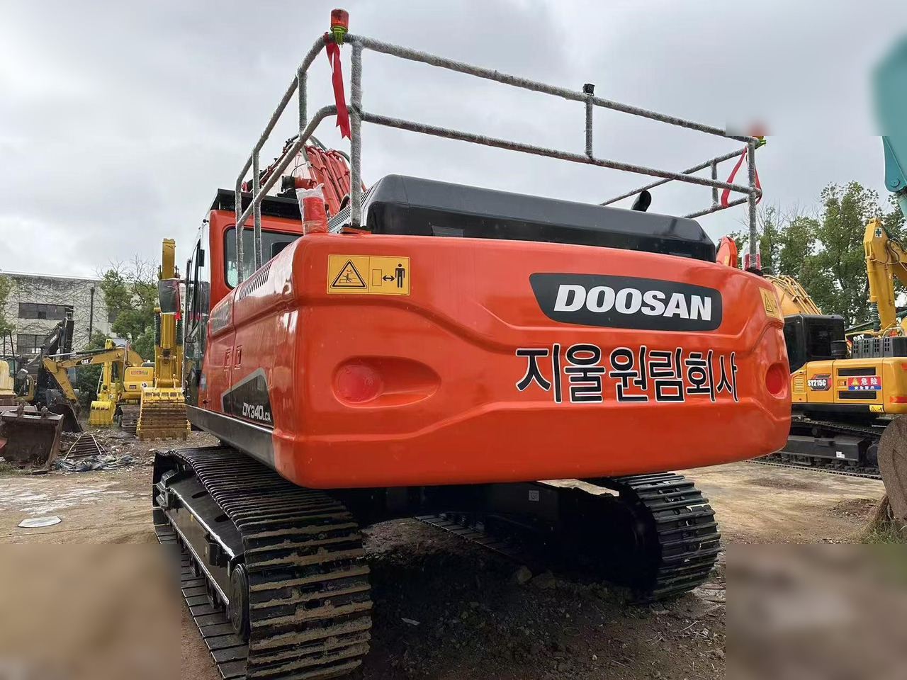DOOSAN DX340 LCA - Pelle sur chenille: photos 5 DOOSAN DX340 LCA - Pelle sur chenille: photos 5