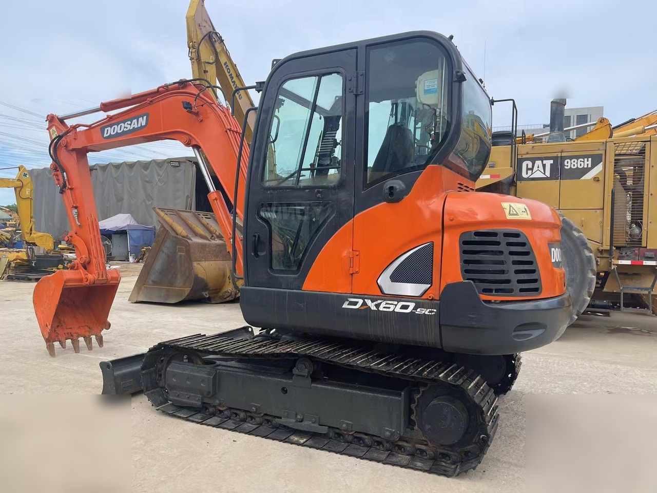 DOOSAN DX60-9C - Pelle sur chenille: photos 3 DOOSAN DX60-9C - Pelle sur chenille: photos 3