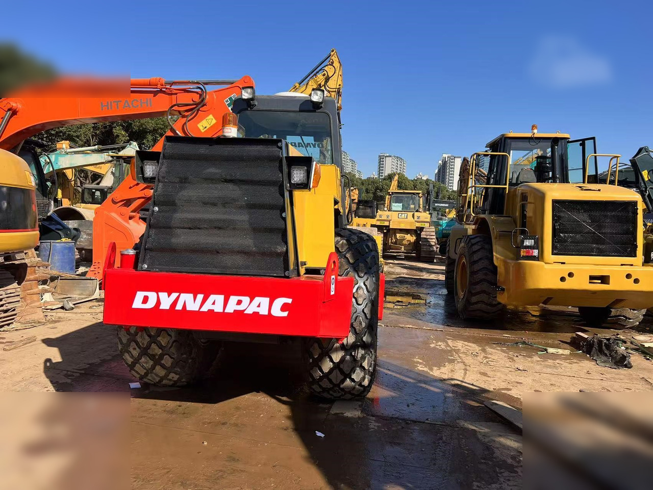 DYNAPAC CA251D - Compacteur à pieds de mouton/ Monocylindre: photos 4 DYNAPAC CA251D - Compacteur à pieds de mouton/ Monocylindre: photos 4