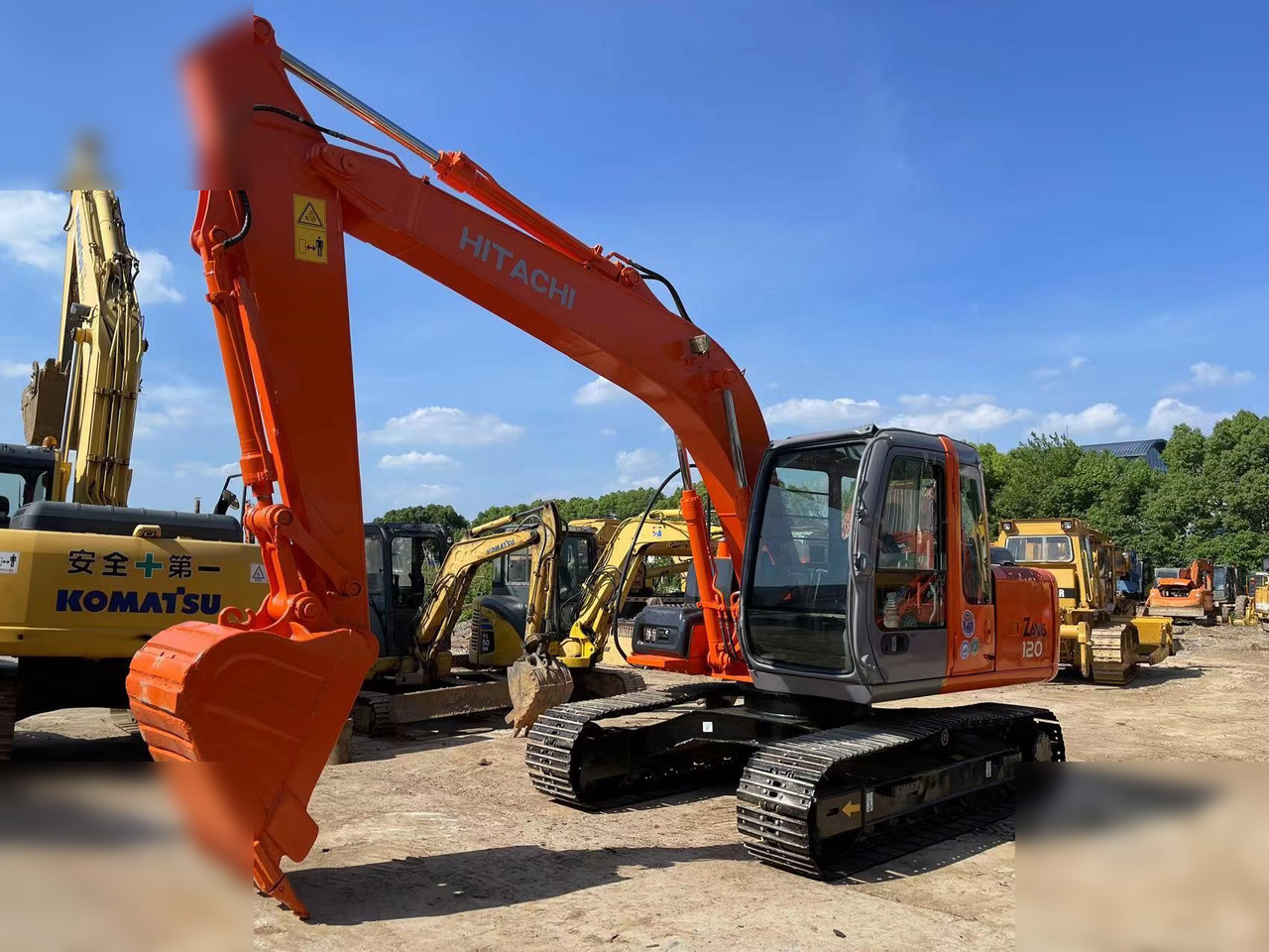 HITACHI ZX120 - Pelle sur chenille: photos 1 HITACHI ZX120 - Pelle sur chenille: photos 1