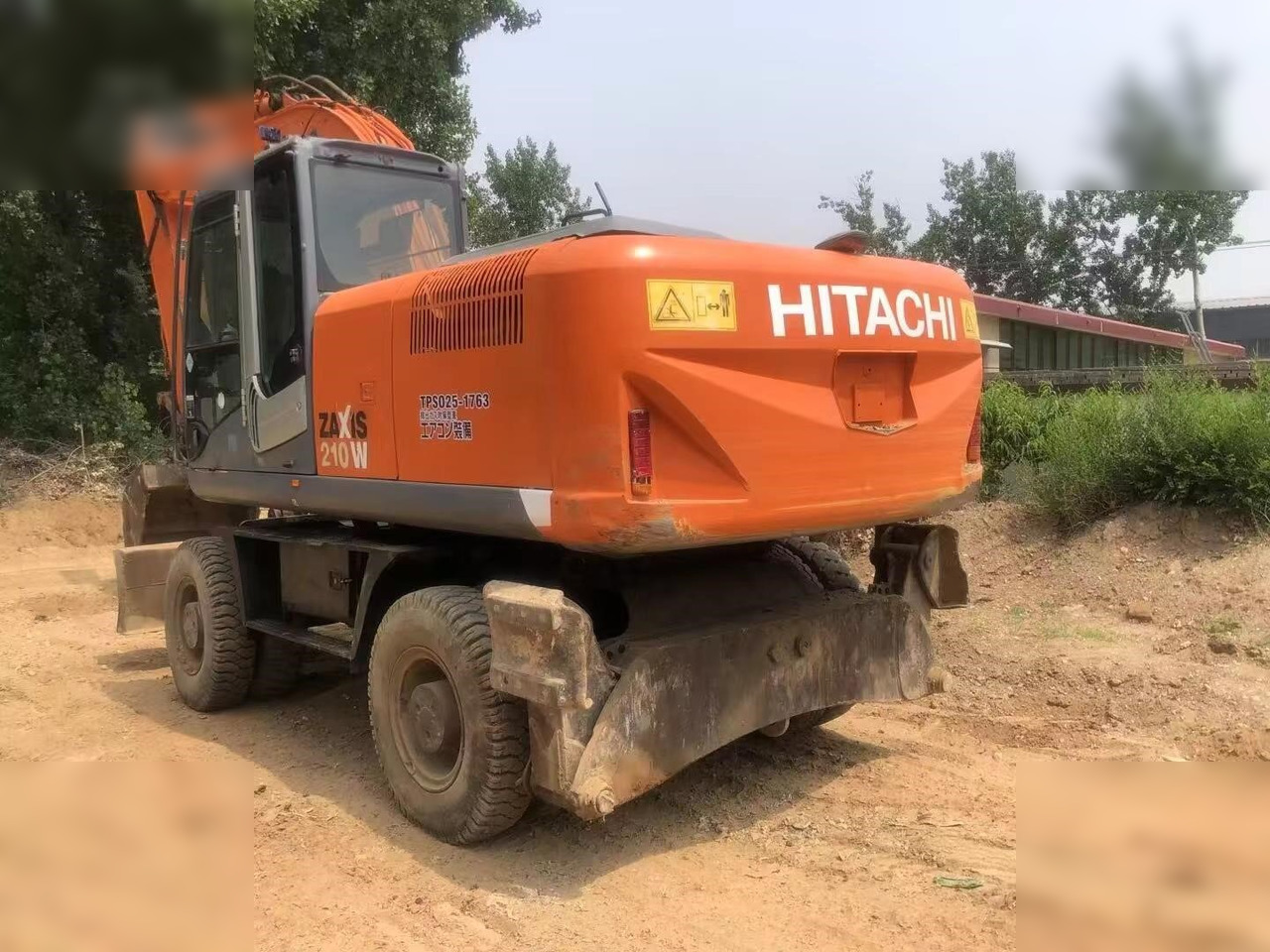 Pelle sur pneus HITACHI ZX210W: photos 6