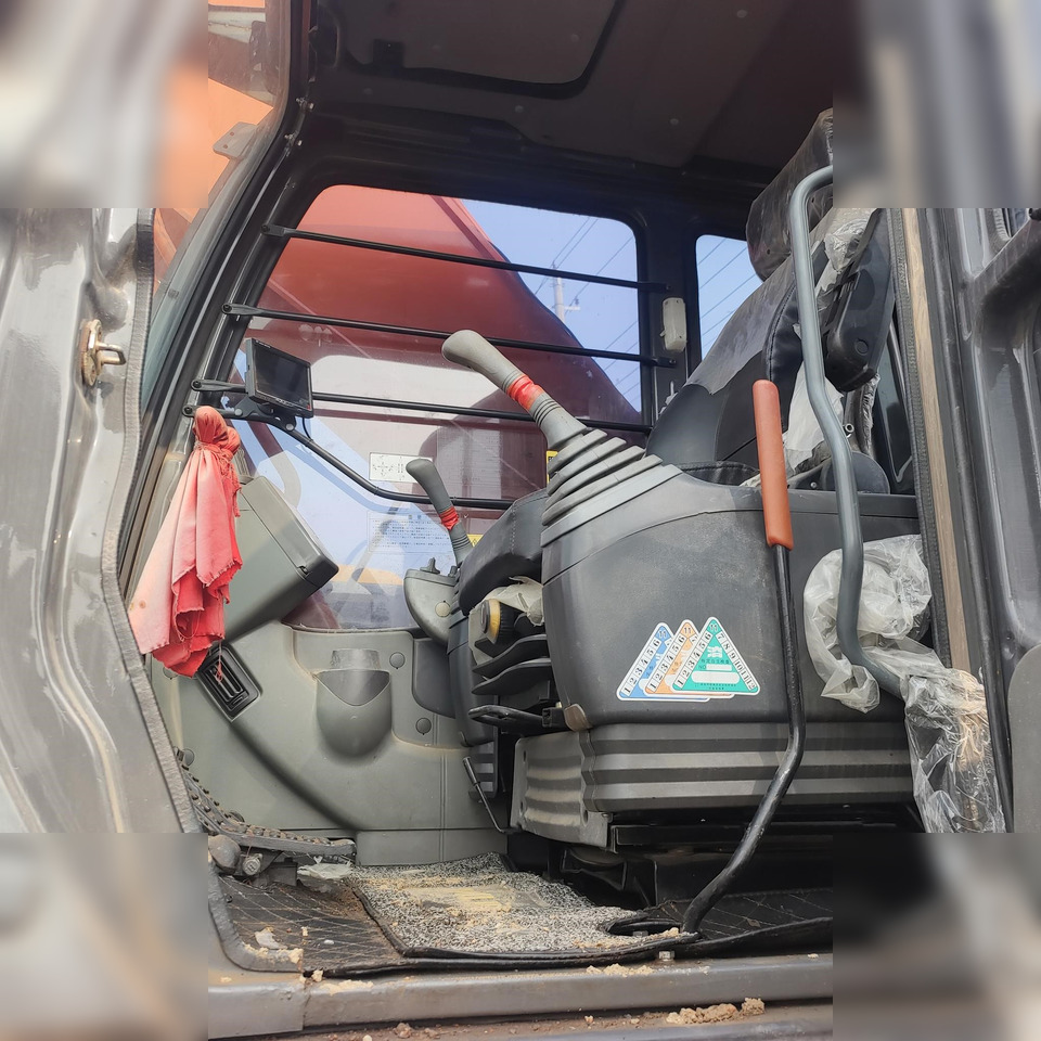 HITACHI ZX350 - Pelle sur chenille: photos 5 HITACHI ZX350 - Pelle sur chenille: photos 5