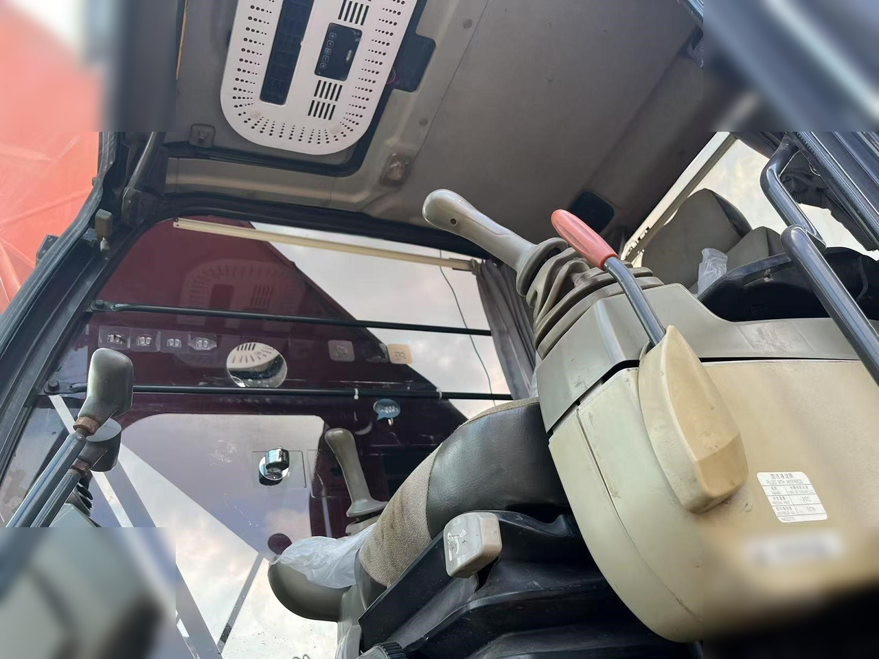 HITACHI ZX350H-5G - Pelle sur chenille: photos 5 HITACHI ZX350H-5G - Pelle sur chenille: photos 5