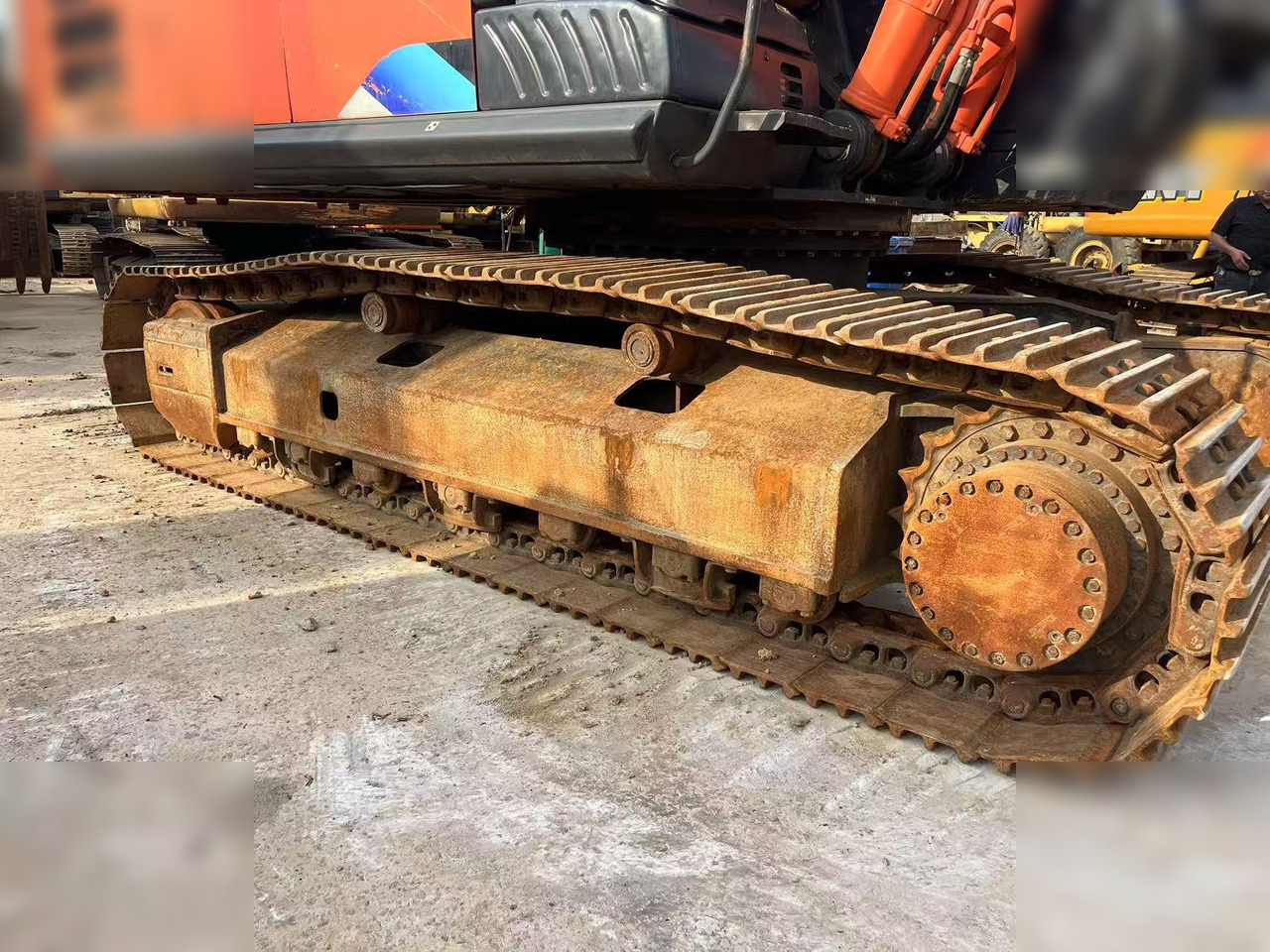 HITACHI ZX350H-5G - Pelle sur chenille: photos 4 HITACHI ZX350H-5G - Pelle sur chenille: photos 4