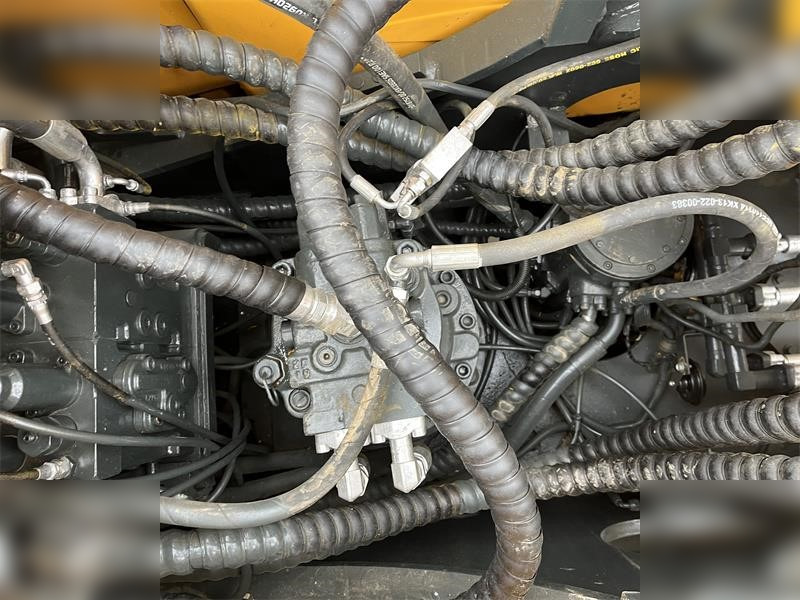 Pelle sur pneus HYUNDAI ROBEX 210W-9: photos 6 Pelle sur pneus HYUNDAI ROBEX 210W-9: photos 6