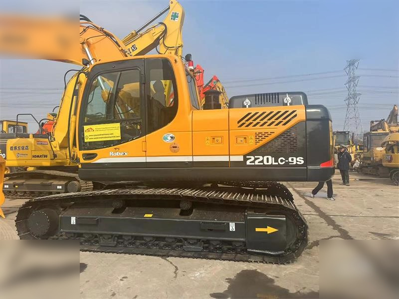 HYUNDAI ROBEX 220 LC-9S - Pelle sur chenille: photos 4 HYUNDAI ROBEX 220 LC-9S - Pelle sur chenille: photos 4