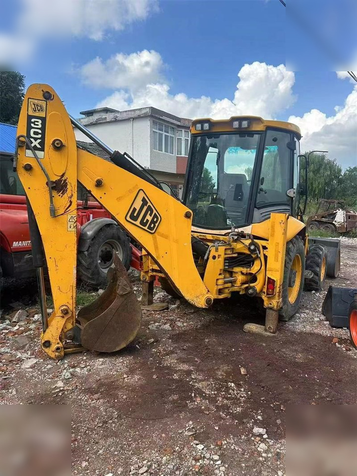 JCB 3CX - Tractopelle: photos 3 JCB 3CX - Tractopelle: photos 3