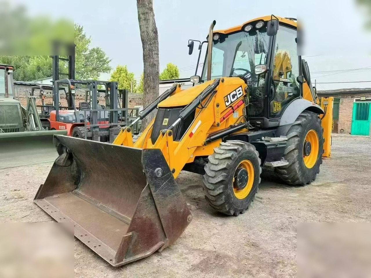 JCB 3CX - Tractopelle: photos 2 JCB 3CX - Tractopelle: photos 2