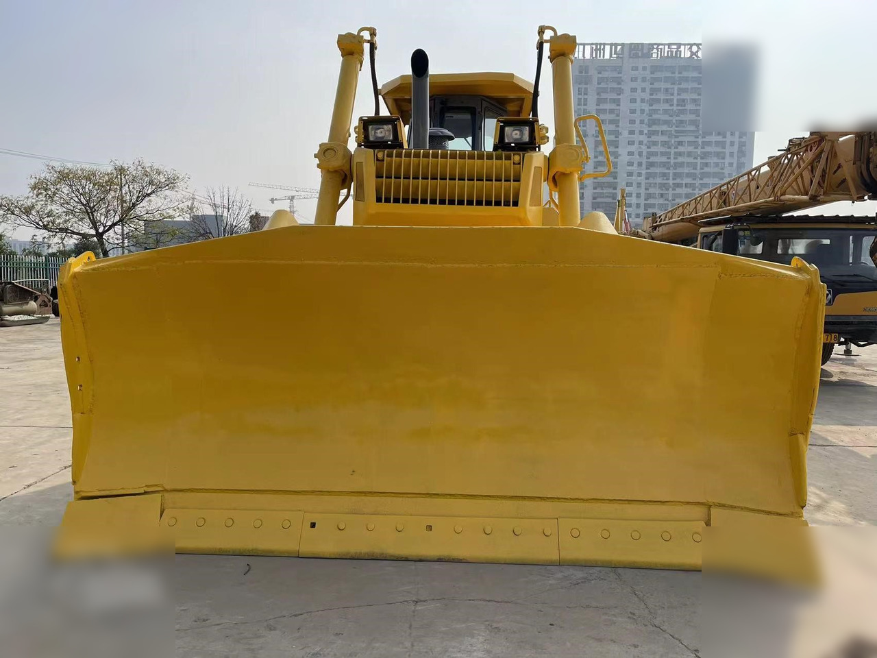 KOMATSU D155AX-3 - Bulldozer: photos 3 KOMATSU D155AX-3 - Bulldozer: photos 3