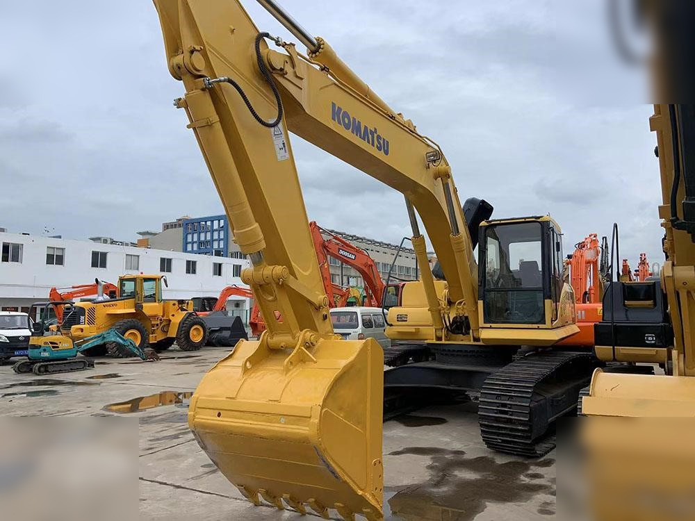 KOMATSU PC300-7 - Pelle sur chenille: photos 1 KOMATSU PC300-7 - Pelle sur chenille: photos 1