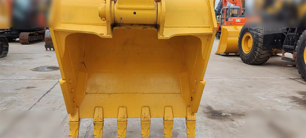 KOMATSU PC360-7 - Pelle sur chenille: photos 3 KOMATSU PC360-7 - Pelle sur chenille: photos 3