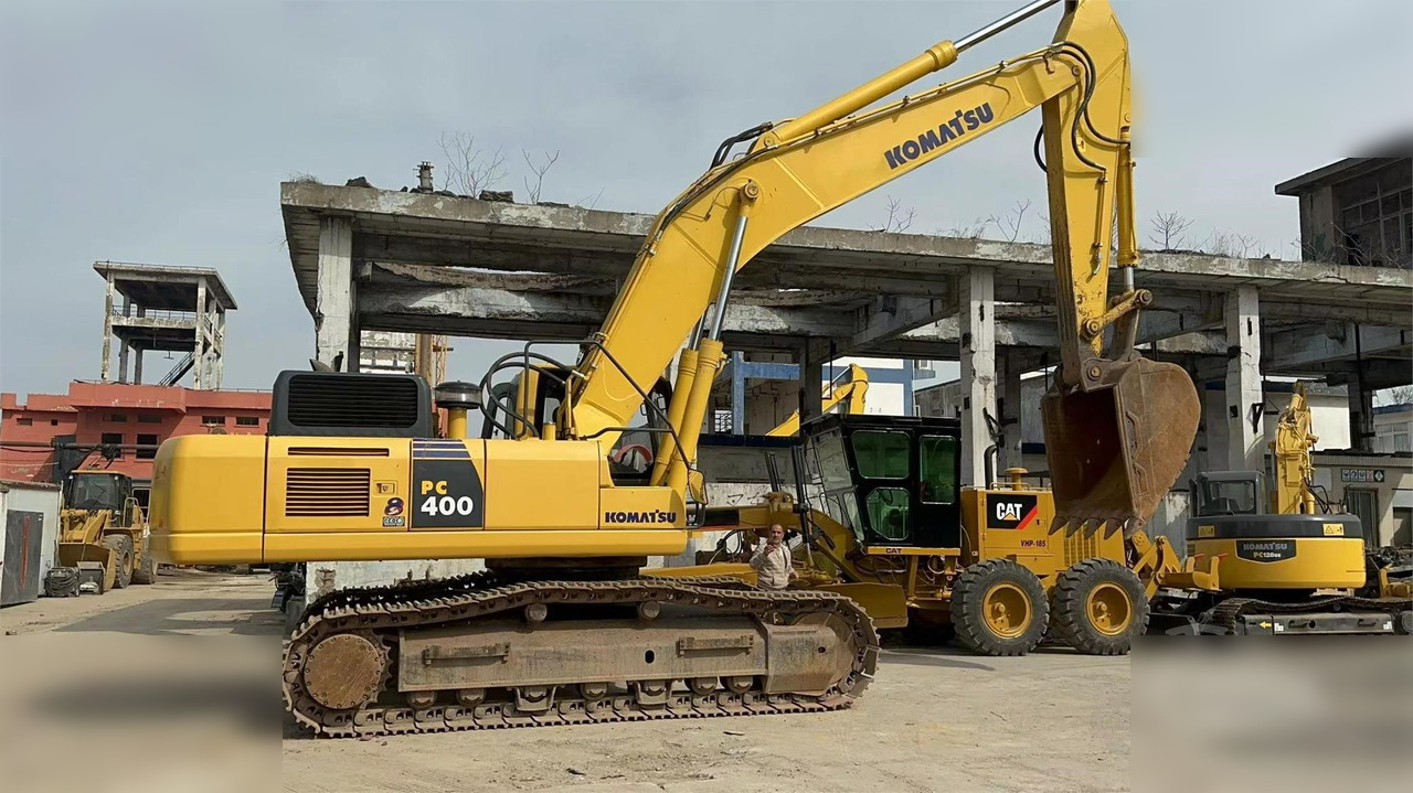 KOMATSU PC400-8 - Pelle sur chenille: photos 1 KOMATSU PC400-8 - Pelle sur chenille: photos 1