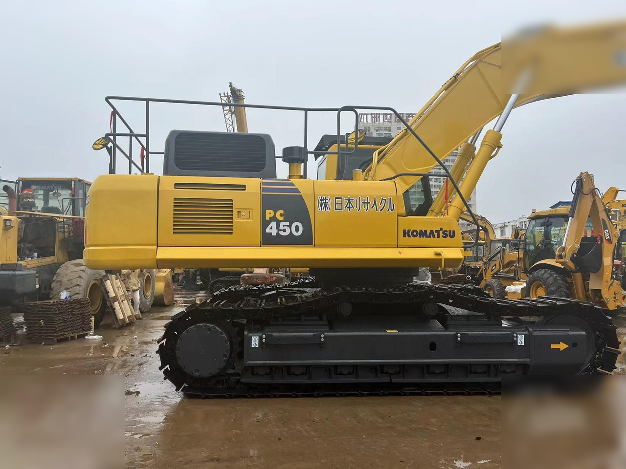 KOMATSU PC450-8 - Pelle sur chenille: photos 5 KOMATSU PC450-8 - Pelle sur chenille: photos 5