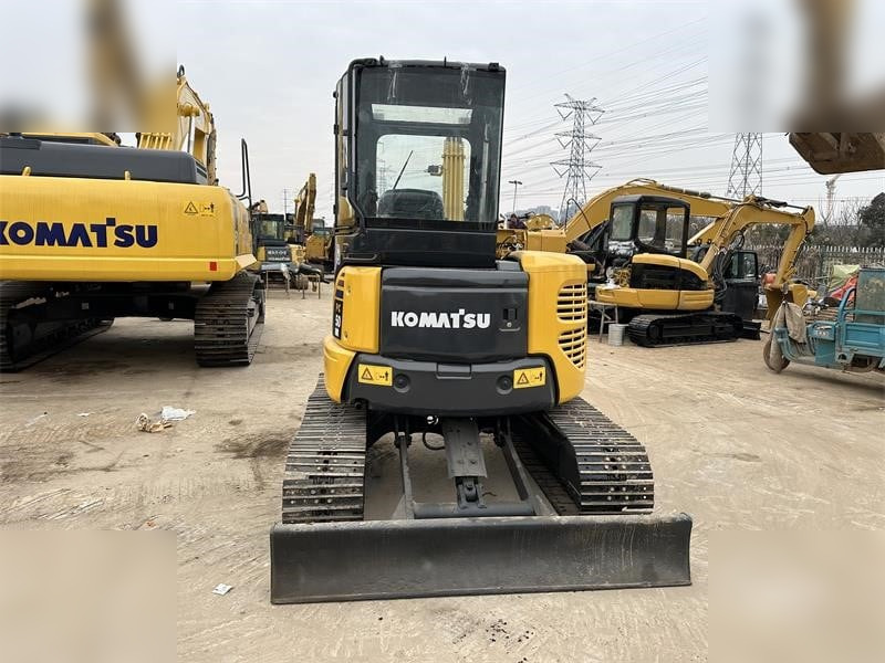 KOMATSU PC50MR-2 - Mini pelle: photos 4 KOMATSU PC50MR-2 - Mini pelle: photos 4