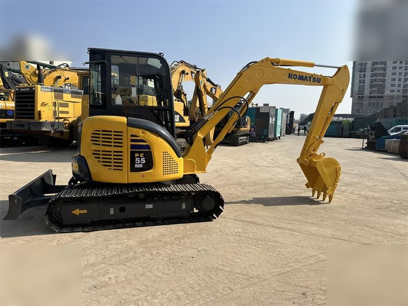 KOMATSU PC55MR-3 - Mini pelle: photos 3 KOMATSU PC55MR-3 - Mini pelle: photos 3