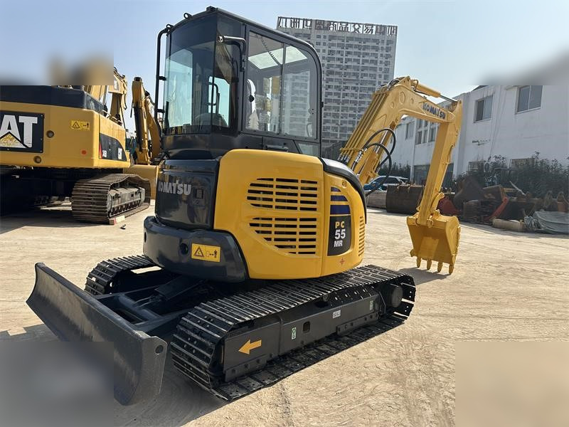 KOMATSU PC55MR-3 - Mini pelle: photos 4 KOMATSU PC55MR-3 - Mini pelle: photos 4