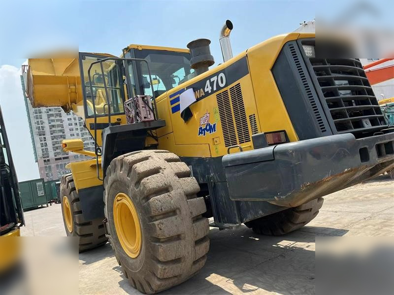 KOMATSU WA470-6 - Chargeuse sur pneus: photos 4 KOMATSU WA470-6 - Chargeuse sur pneus: photos 4