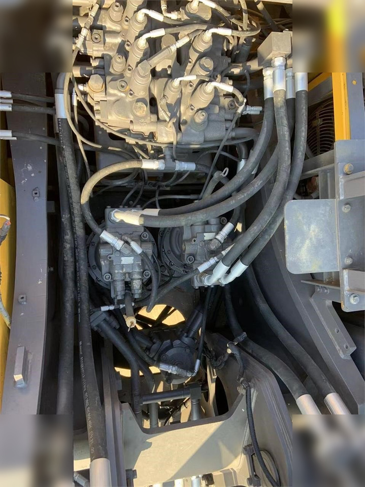 VOLVO EC480DL - Pelle sur chenille: photos 3 VOLVO EC480DL - Pelle sur chenille: photos 3