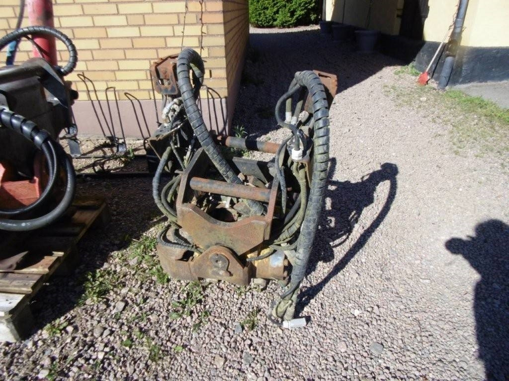 Engcon rotor tilt - Tiltrotator pour Engins de chantier: photos 2 Engcon rotor tilt - Tiltrotator pour Engins de chantier: photos 2