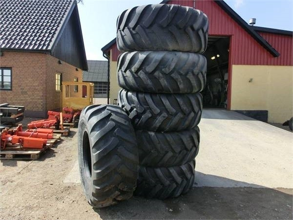 Trelleborg Twin 428 - Pneu pour Engins de chantier: photos 1 Trelleborg Twin 428 - Pneu pour Engins de chantier: photos 1