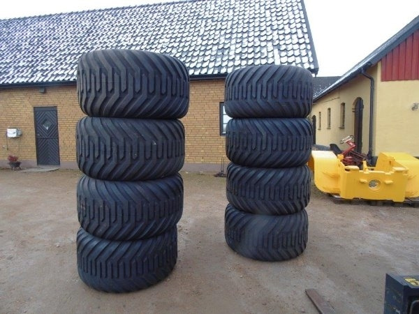 Trelleborg Twin T404 - Pneu pour Engins de chantier: photos 1 Trelleborg Twin T404 - Pneu pour Engins de chantier: photos 1