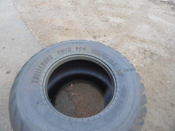 Trelleborg Twin T404 - Pneu pour Engins de chantier: photos 2 Trelleborg Twin T404 - Pneu pour Engins de chantier: photos 2