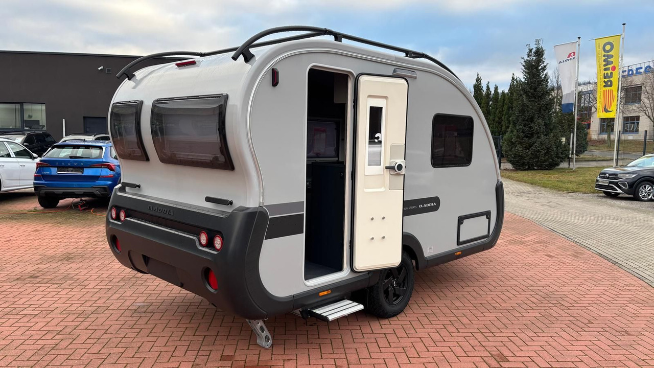 Adria Action 391 LH Sports*FUßBODEN-TEMP*SCHWENK-TISCH - Caravane: photos 4 Adria Action 391 LH Sports*FUßBODEN-TEMP*SCHWENK-TISCH - Caravane: photos 4