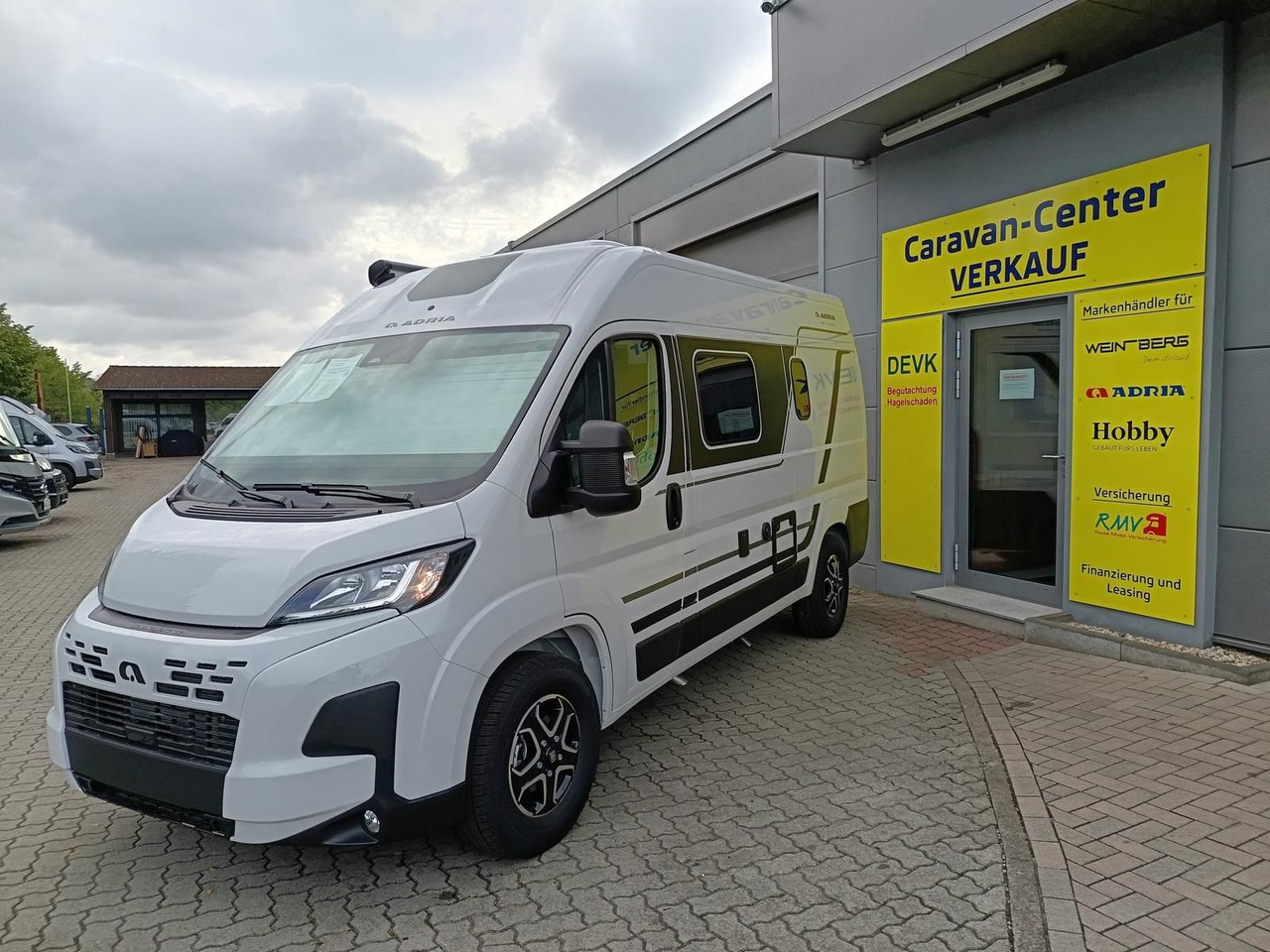 Adria Twin ALL-IN 540 SP*AUTOMATIK*SAFETY*STYLE*SOFORT - Fourgon aménagé: photos 3 Adria Twin ALL-IN 540 SP*AUTOMATIK*SAFETY*STYLE*SOFORT - Fourgon aménagé: photos 3