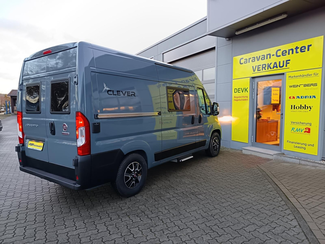 Clever Tour 540*BLACK EDITION*FINAL SALE RABATT*SOFORT* - Fourgon aménagé: photos 5 Clever Tour 540*BLACK EDITION*FINAL SALE RABATT*SOFORT* - Fourgon aménagé: photos 5
