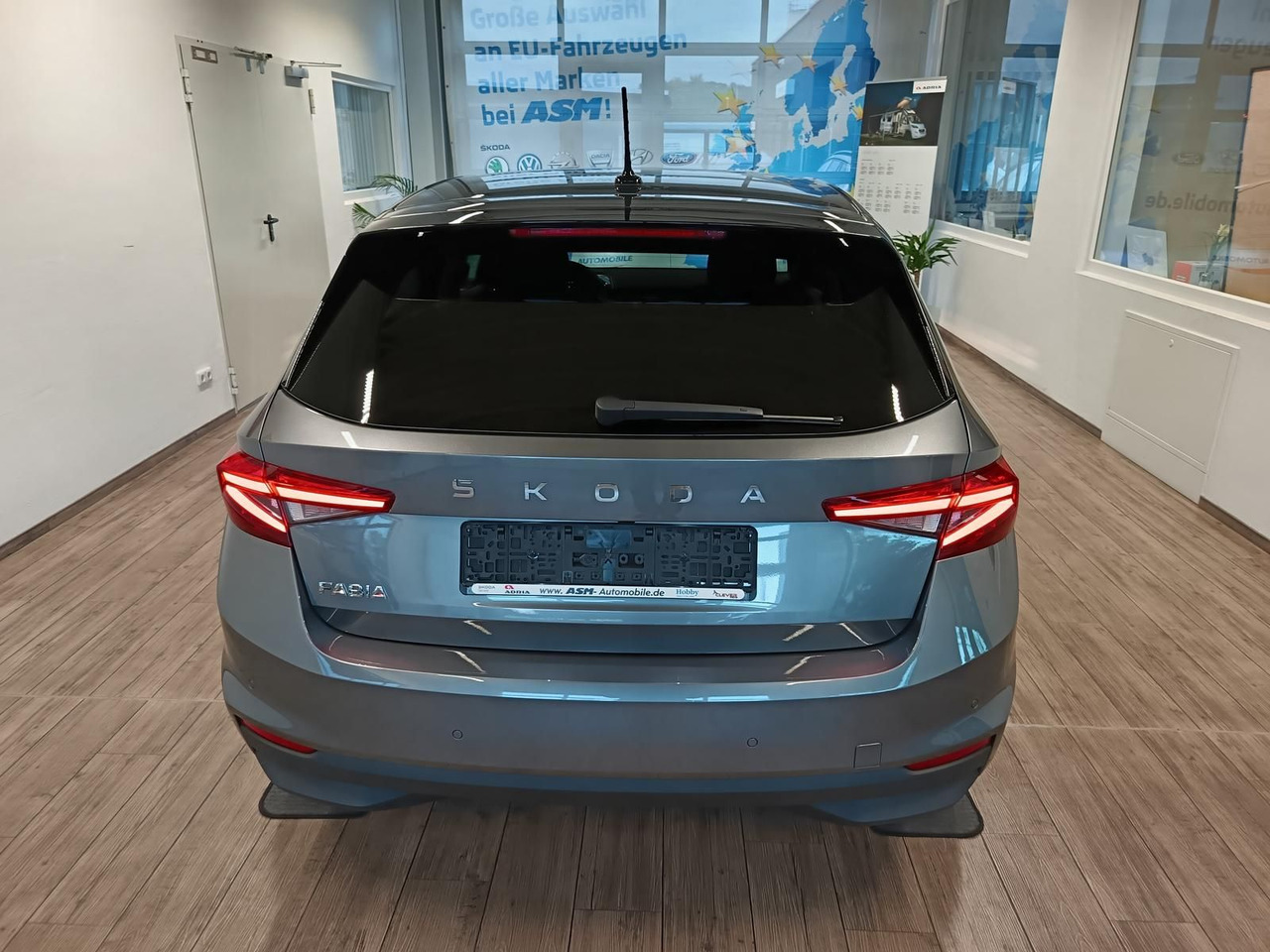 Skoda Fabia 30 Jahre DSG*VORBER.AHK*LED*R-KAM*TEMP*DAB - Berline: photos 5 Skoda Fabia 30 Jahre DSG*VORBER.AHK*LED*R-KAM*TEMP*DAB - Berline: photos 5
