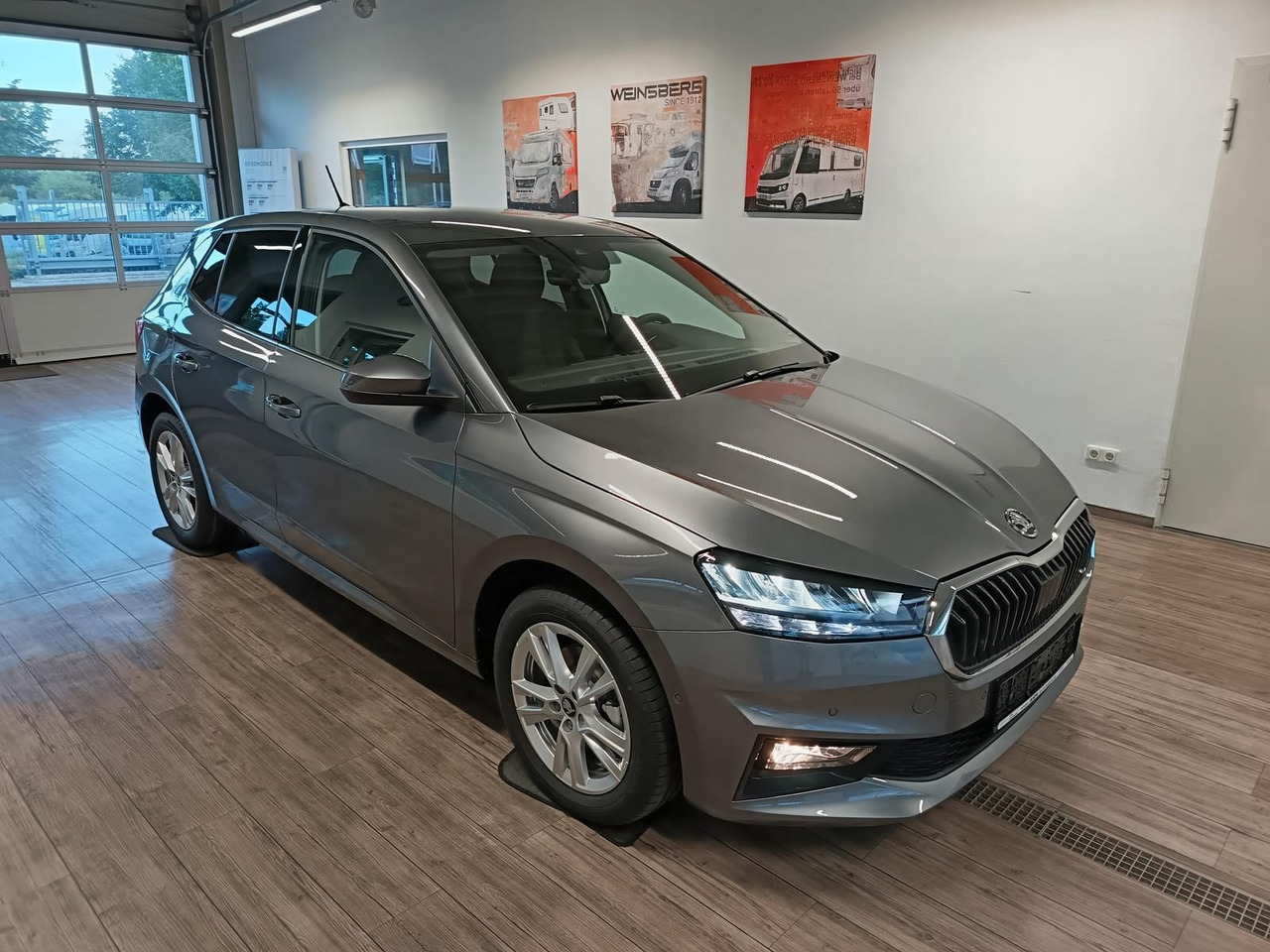 Skoda Fabia 30 Jahre DSG*VORBER.AHK*LED*R-KAM*TEMP*DAB - Berline: photos 3 Skoda Fabia 30 Jahre DSG*VORBER.AHK*LED*R-KAM*TEMP*DAB - Berline: photos 3